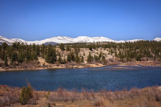 More mountains and the river